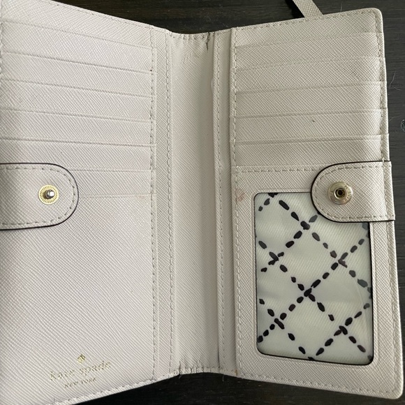 Kate Spade Bifold Snap Wallet - Picture 2 of 4